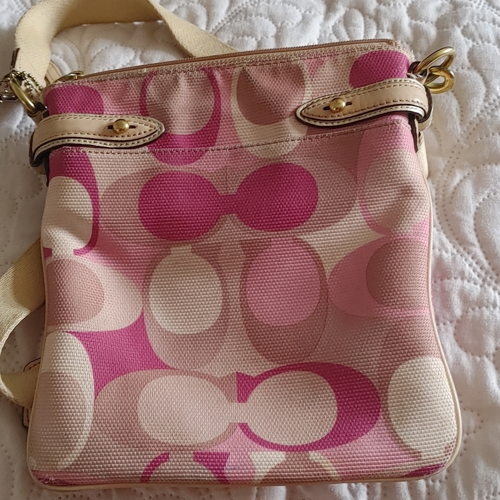 Authentic Coach Leather - Picture 13 of 15